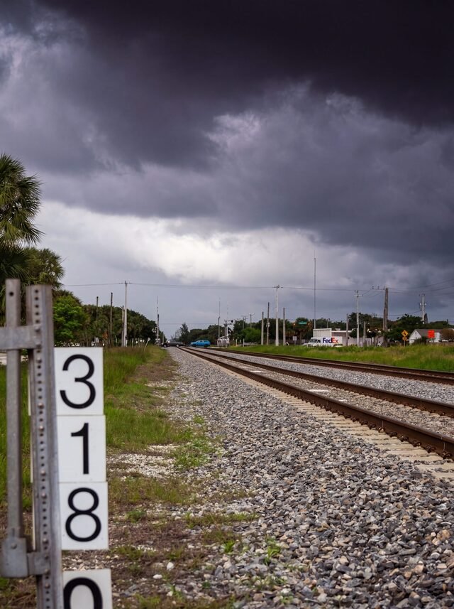 Down the Tracks Photography