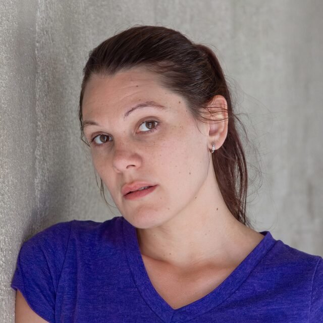 Laura Headshot